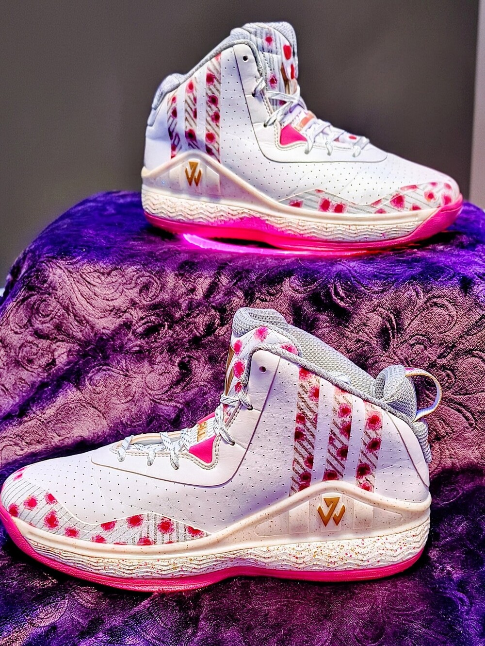 *NEAR MINT* Adidas J Wall 1 Florist City (2014). . .Cherry Blossom